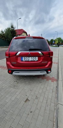 Mitsubishi Outlander cena 73900 przebieg: 189994, rok produkcji 2019 z Ciechanów małe 379